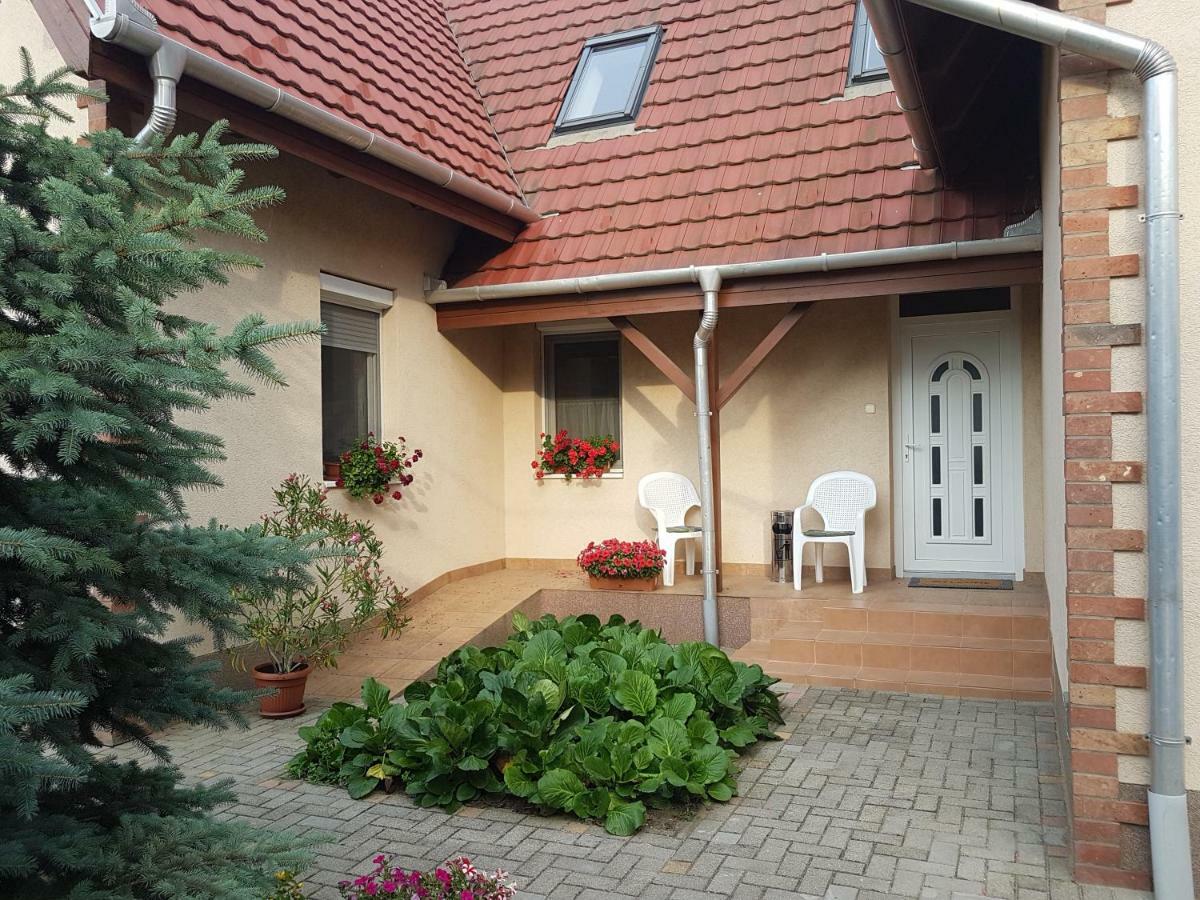 Villa Bellanova Hajdúszoboszló Exteriér fotografie