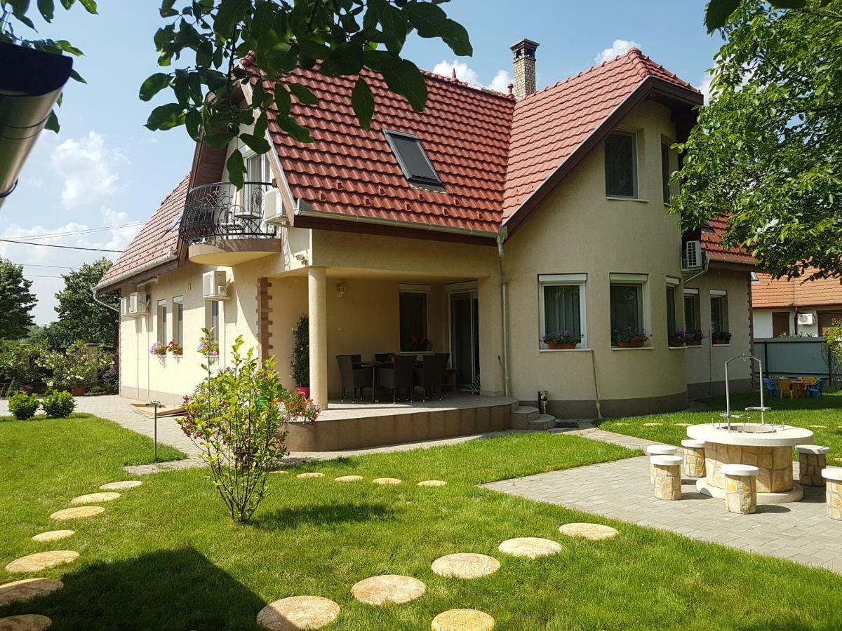 Villa Bellanova Hajdúszoboszló Exteriér fotografie